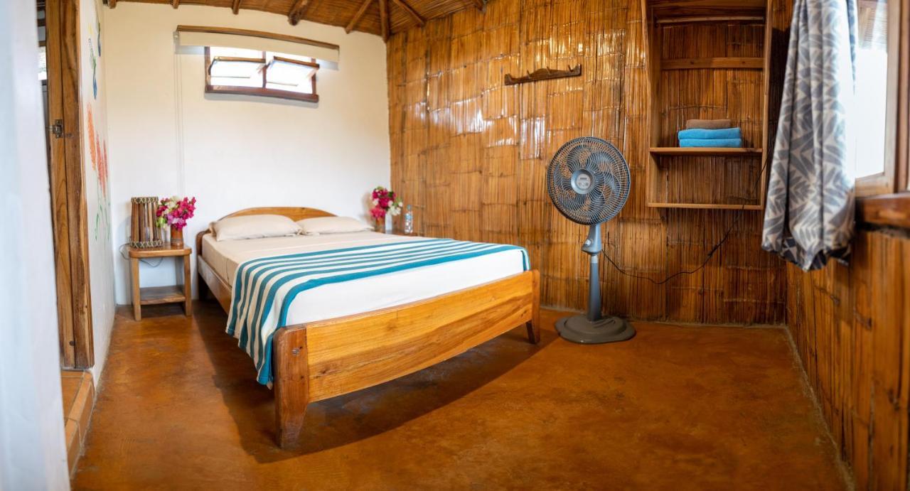 קנואה Hostal Rutamar מראה חיצוני תמונה