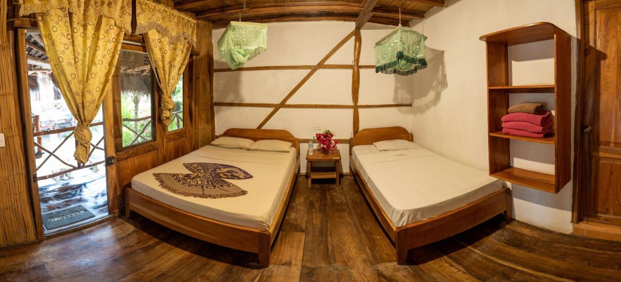 קנואה Hostal Rutamar מראה חיצוני תמונה