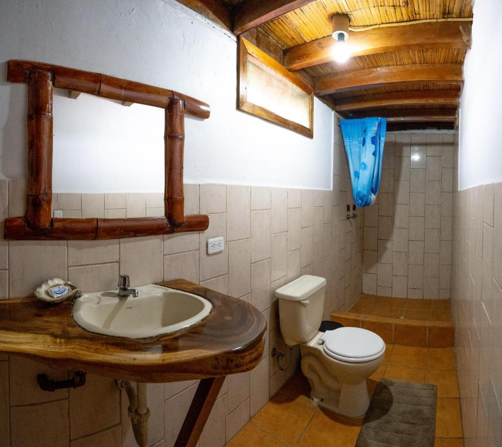 קנואה Hostal Rutamar מראה חיצוני תמונה