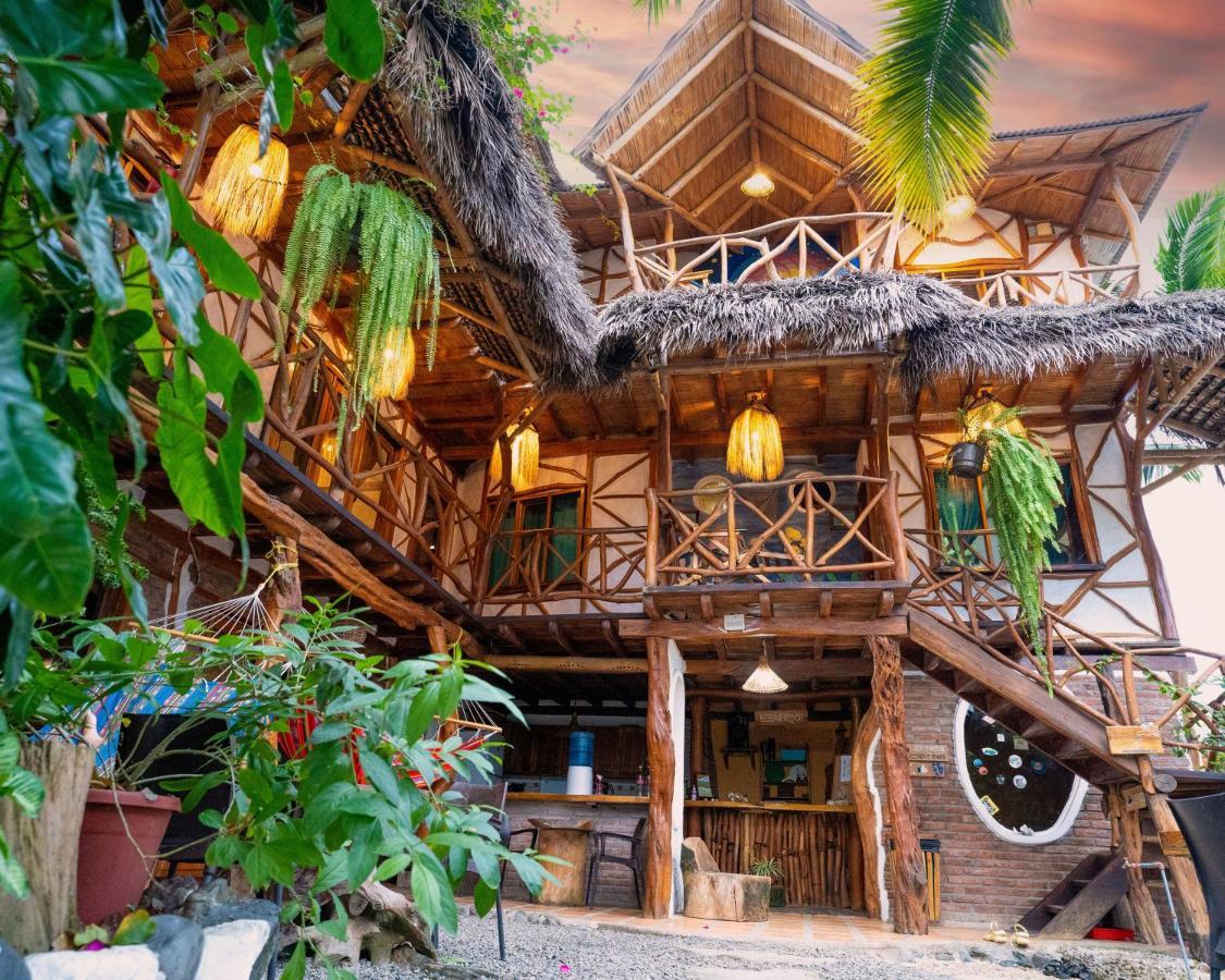 קנואה Hostal Rutamar מראה חיצוני תמונה