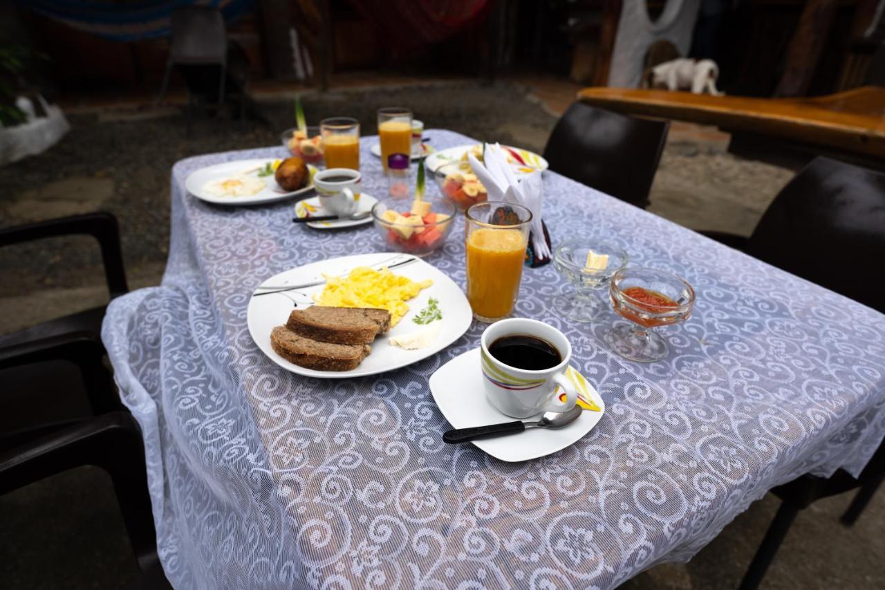 קנואה Hostal Rutamar מראה חיצוני תמונה